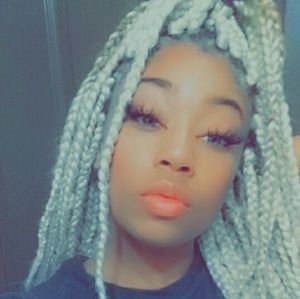 Meet your Posher, Armani